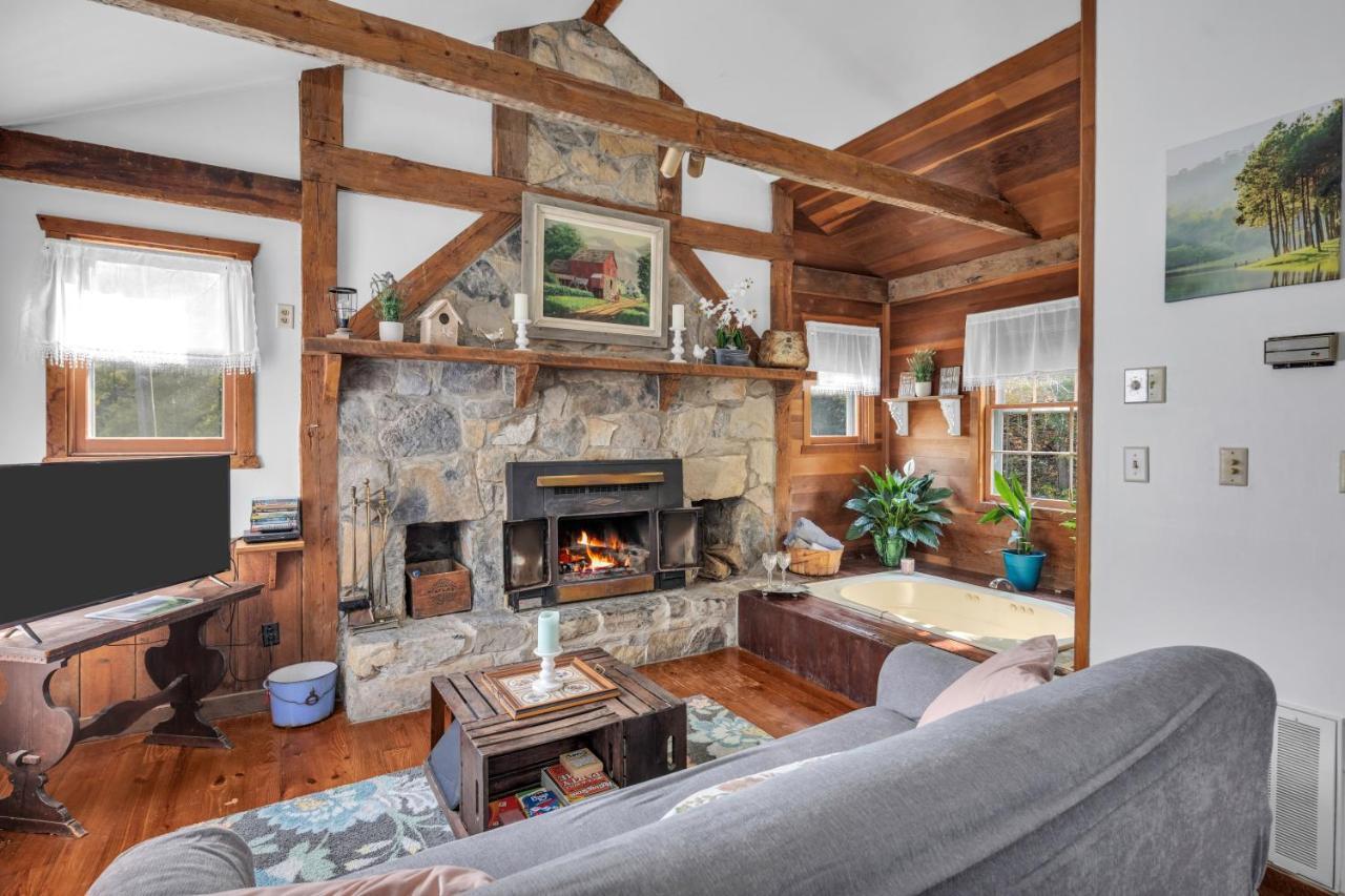 Osceola Mill Dining & Lodging Steeles Tavern Екстер'єр фото